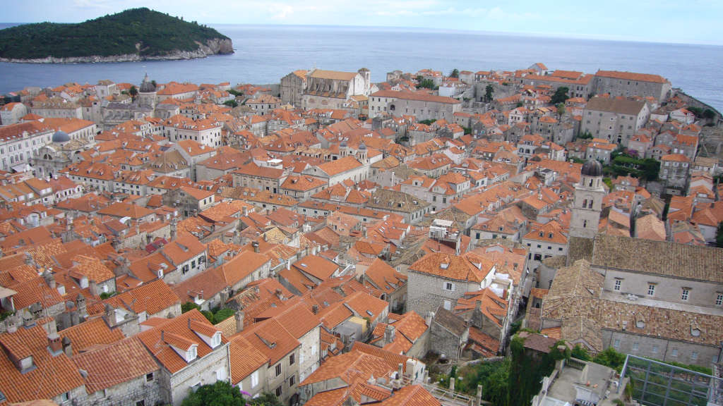 08 Dubrovnic rooftops W1024