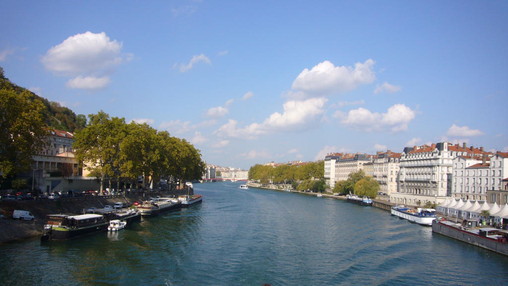 20 Saone river at Lyon W1024